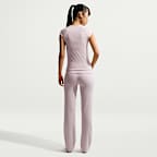 Nike Sportswear Sıkı Kesimli Kolsuz Çeyrek Fermuarlı Kadın Üstü