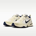Nike Air Monarch IV Men's Workout Shoes