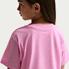 Playera Club Boxy para niños talla pequeña Nike
