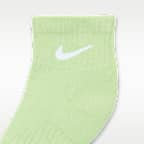 Calcetines al tobillo Dri-FIT para niños (6 pares) Nike Performance Basics