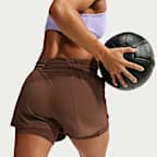 Nike One Dri-FIT 2-in-1 damesshorts met hoge taille (8 cm)
