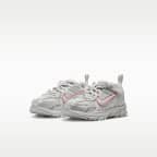 Nike Vomero 5 Little Kids' Shoes with Reflective Accents