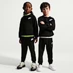 Completo in 2 pezzi con girocollo Nike – Bambino/a