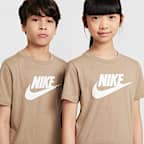 Nike Sportswear Older Kids' T-Shirt