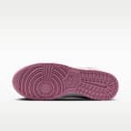 Nike Dunk Low SE Women's Shoes