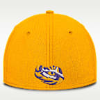Gorra universitaria Nike Dri-FIT para hombre LSU Classic Swooshflex