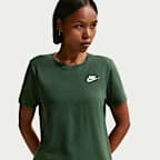 Nike Sportswear Club Essentials Women's T-Shirt
