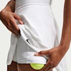 Falda de tenis Dri-FIT corta con vuelo para mujer Nike Victory