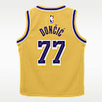 Jersey Nike NBA Replica para niños talla pequeña Luka Doncic Los Angeles Lakers Icon Edition