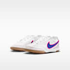 ナイキ⁠ジュニア ティエンポ ストリートガト ジュニア⁠インドアコート ローカット サッカーシューズ