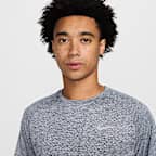 Playera de correr de manga corta Dri-FIT ADV para hombre Nike Stride