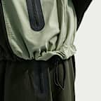 Nike Tech Men's Dri-FIT Woven Color-Block Windrunner Loose Jacket