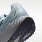 รองเท้าวิ่งโร้ดรันนิ่งผู้ชาย Nike Quest 7
