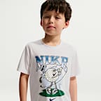 나이키 스포츠웨어 리틀키즈 드라이 핏 포 더 윈 그래픽 티셔츠 및 쇼츠 세트