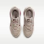 Nike Vomero 18 Older Kids' Road Running Shoes