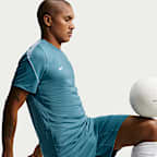 Nike Strike Men's Dri-FIT Short-Sleeve Soccer Top