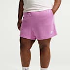 Shorts Nike Sportswear Club Fleece de tiro medio para mujer (talla grande)
