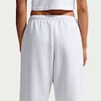 Pants oversized de tiro alto con dobladillo para mujer Nike Studio Fleece Medium Weight