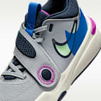 Nike Team Hustle D 11 SE Older Kids' Basketball Shoes