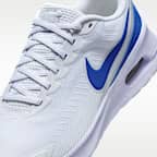 ナイキ エア マックス ニュアクシス メンズシューズ