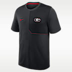 Playera universitaria Nike Dri-FIT para hombre Georgia Sideline Coach