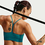 Nike Pro Seamless 女款輕度支撐型襯墊運動內衣