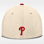 Gorra Nike Dri-FIT de la MLB para hombre Philadelphia Phillies Statement Rise Swoosh