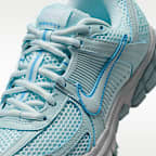 Tenis para niños grandes Nike Vomero 5