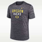 Playera universitaria Nike Dri-FIT para hombre Oregon Campus Center Stack Velocity