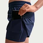 Nike Swift Dri-FIT középmagas derekú, 2 az 1-ben női futórövidnadrág