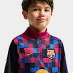 Playera de entrenamiento de futbol de tejido Knit Nike Dri-FIT para antes del partido del FC Barcelona local Strike para niños talla grande