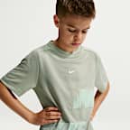 Playera de manga corta Dri-FIT para niño talla grande Nike Multi