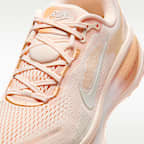 Tenis de correr en pavimento para mujer Nike Vomero 18