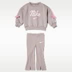 Nike Baby (12–24M) Juxta-Girl 2-Piece Bow Stripe Set