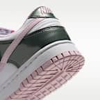 Nike Dunk Low SE Women's Shoes