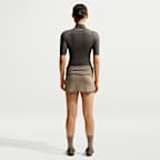 NikeSKIMS Weightless Camiseta de manga corta - Mujer