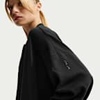 Playera Dri-FIT de cuello redondo oversized de cierre completo para mujer Nike 24.7 ImpossiblySoft
