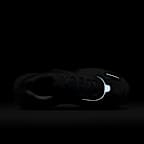Tenis con detalles reflejantes para mujer Nike V2K Run