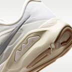 Nike Structure Plus 男款路跑鞋
