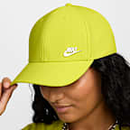 Nike Dri-FIT Club 金屬標誌硬帽