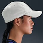 Nike Dri-FIT Club Unstructured Metal Swoosh Cap