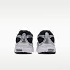 รองเท้าผู้ชาย Nike Air Max Moto 2K