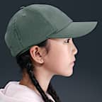 Dětská nevyztužená kšiltovka Nike Dri-FIT Club s kovovým logem Swoosh