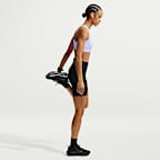 Nike Swift sports-BH med mye støtte og lett fôr til dame