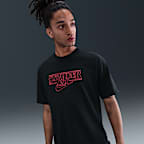 ナイキ x ストレンジャー シングス メンズ Tシャツ