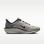 Tenis de correr en pavimento para hombre Nike Quest 6