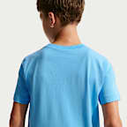 Playera para niños talla grande Nike Sportswear