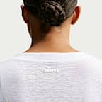 NikeSKIMS Performance Cotton Blend Cropped-Twist-Kurzarm-Oberteil mit V-Ausschnitt (Damen)