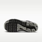 Nike Zoom Vomero 5 Men's Shoes