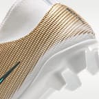 Korki piłkarskie z wysoką cholewką na różne typy nawierzchni dla małych dzieci Nike Jr. Mercurial Superfly 11 Club „Kylian Mbappé”